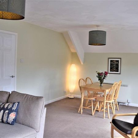 Charming 3-Bed Apartment In Talgarth Powys Brecon Exterior photo