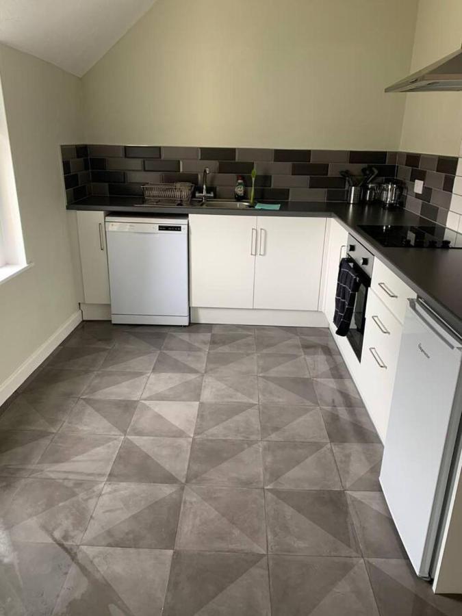 Charming 3-Bed Apartment In Talgarth Powys Brecon Exterior photo